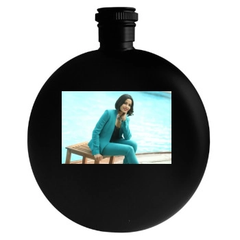 Freida Pinto Round Flask