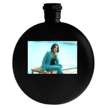 Freida Pinto Round Flask