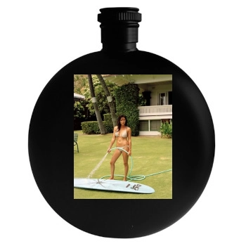 Shannen Doherty Round Flask