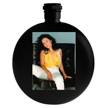 Shannen Doherty Round Flask