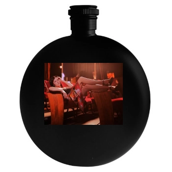 Shannen Doherty Round Flask