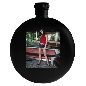 Shannon Elizabeth Round Flask