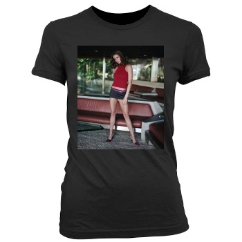 Shannon Elizabeth Women's Junior Cut Crewneck T-Shirt