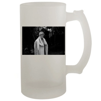 Elizabeth Debicki 16oz Frosted Beer Stein