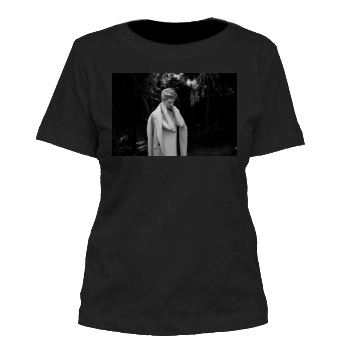 Elizabeth Debicki Women's Cut T-Shirt