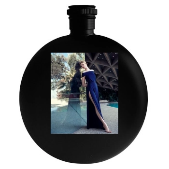 Elizabeth Debicki Round Flask