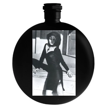 Sigourney Weaver Round Flask