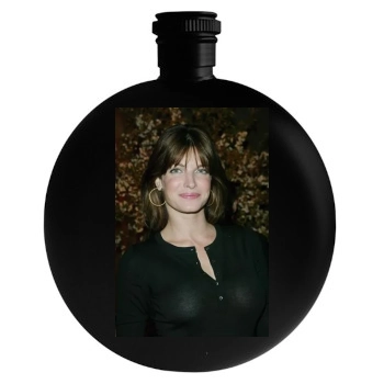 Stephanie Seymour Round Flask