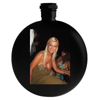 Tara Reid Round Flask