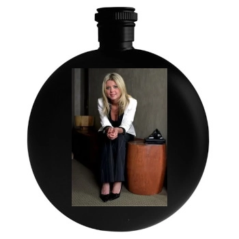 Tara Reid Round Flask