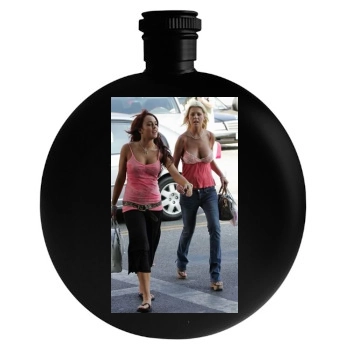 Tara Reid Round Flask