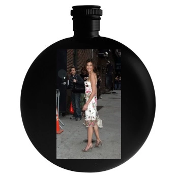 Teri Hatcher Round Flask