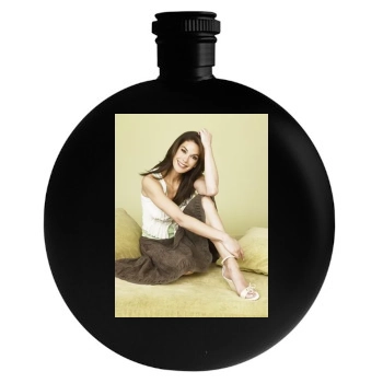 Teri Hatcher Round Flask