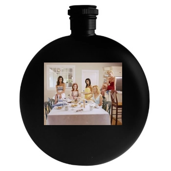 Teri Hatcher Round Flask