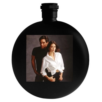 Teri Hatcher Round Flask