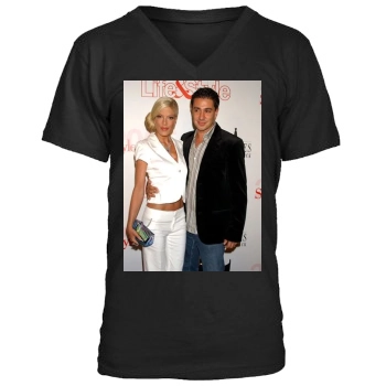 Tori Spelling Men's V-Neck T-Shirt