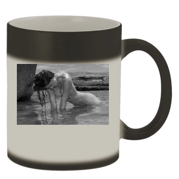 Hana Nitsche Color Changing Mug