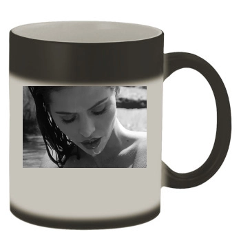 Hana Nitsche Color Changing Mug