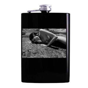 Hana Nitsche Hip Flask