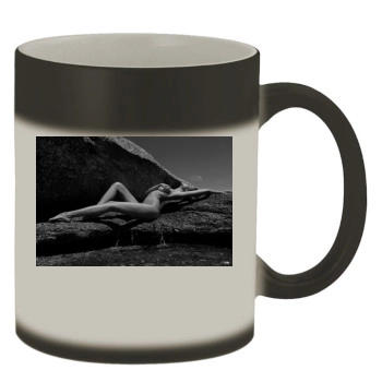 Hana Nitsche Color Changing Mug