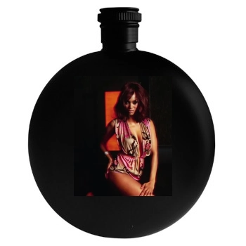 Tyra Banks Round Flask