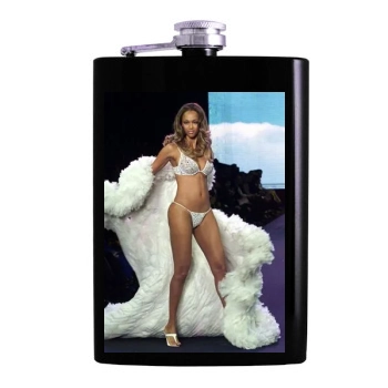 Tyra Banks Hip Flask