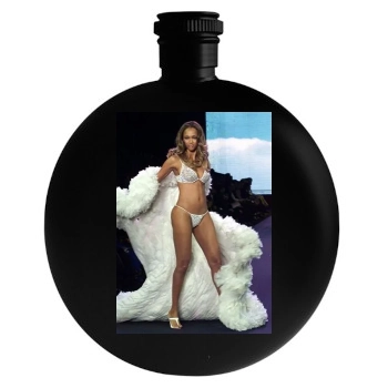 Tyra Banks Round Flask