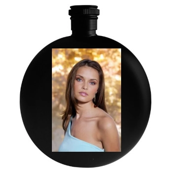 Heidi Mueller Round Flask