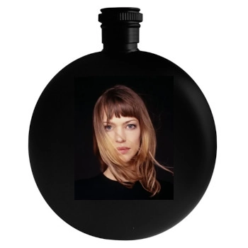 Heike Makatsch Round Flask