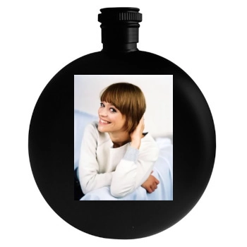 Heike Makatsch Round Flask