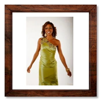 Holly Robinson Peete 12x12