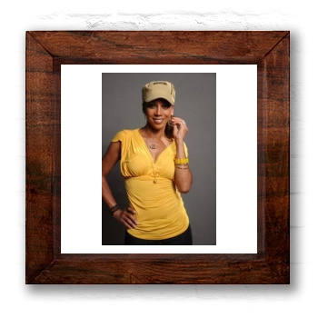 Holly Robinson Peete 6x6