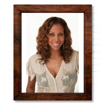 Holly Robinson Peete 14x17