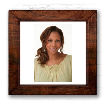 Holly Robinson Peete 6x6