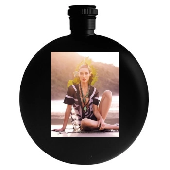 Hilary Rhoda Round Flask