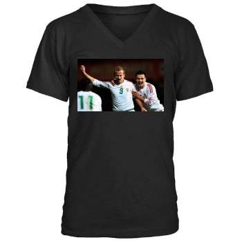 Hungary National football team Men's V-Neck T-Shirt