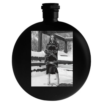 Aubrey Plaza Round Flask