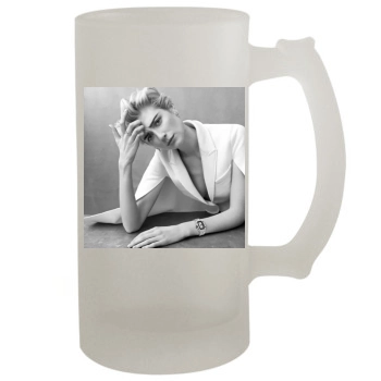 Elizabeth Debicki 16oz Frosted Beer Stein