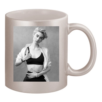 Elizabeth Debicki 11oz Metallic Silver Mug