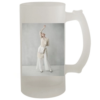 Elizabeth Debicki 16oz Frosted Beer Stein