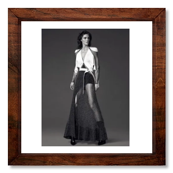 Hilary Rhoda 12x12