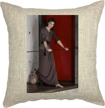 Hilary Rhoda Pillow