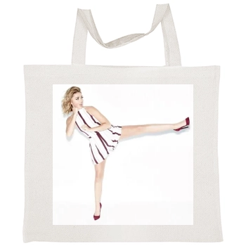 Sarah Hyland Tote