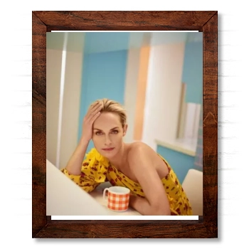 Amber Valletta 14x17