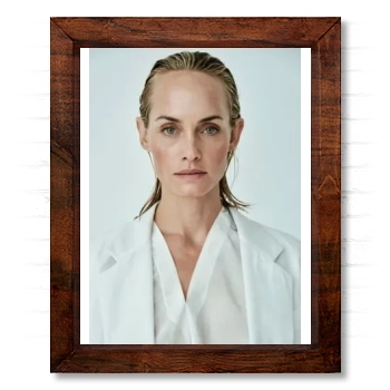 Amber Valletta 14x17