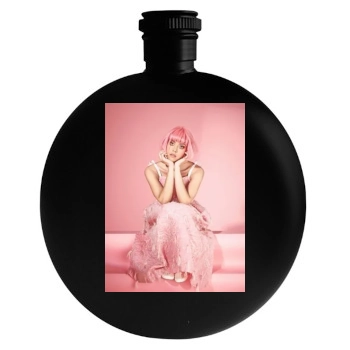 Aubrey Plaza Round Flask