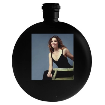 Aubrey Plaza Round Flask