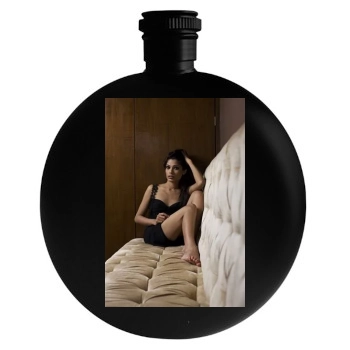 Freida Pinto Round Flask