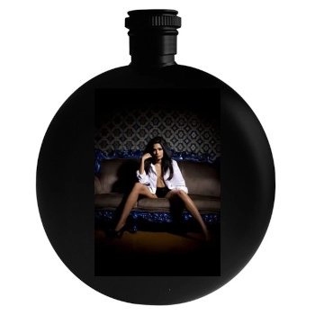 Freida Pinto Round Flask