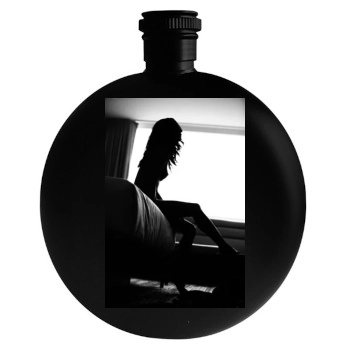 Amanda Pizziconi Round Flask